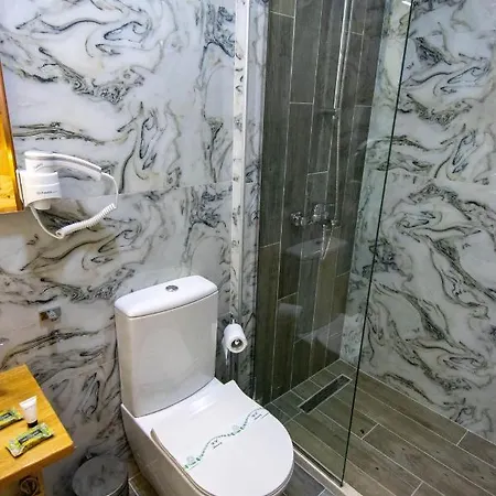 Te Kalaja 게스트하우스