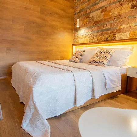 Te Kalaja 게스트하우스 3*